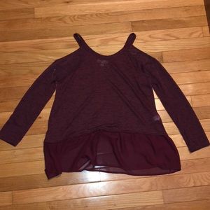 Maroon long sleeve open shoulder shirt